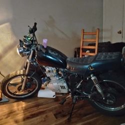 Suzuki Gn