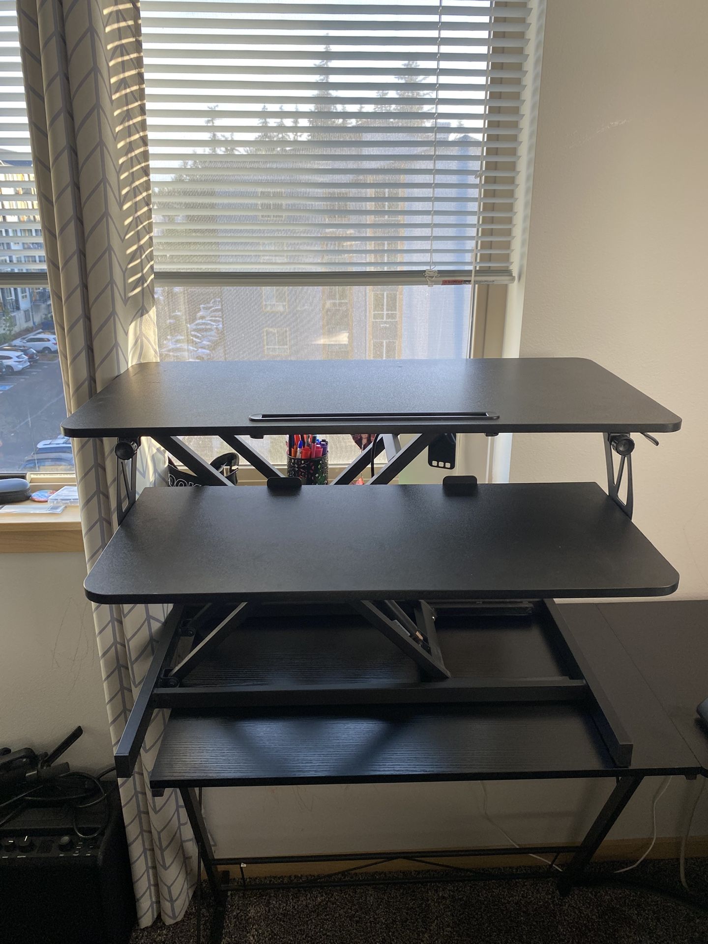 🖥️ Adjustable Standing Desk Converter – Dual-Level Workstation