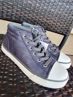 Boys Grey Camouflage High Tops Sneakers -Sz 3