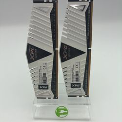 XPG ADATA 16GB (2x8GB) RAM DDR4 3200MHz AX4U320038G16A-BWZ