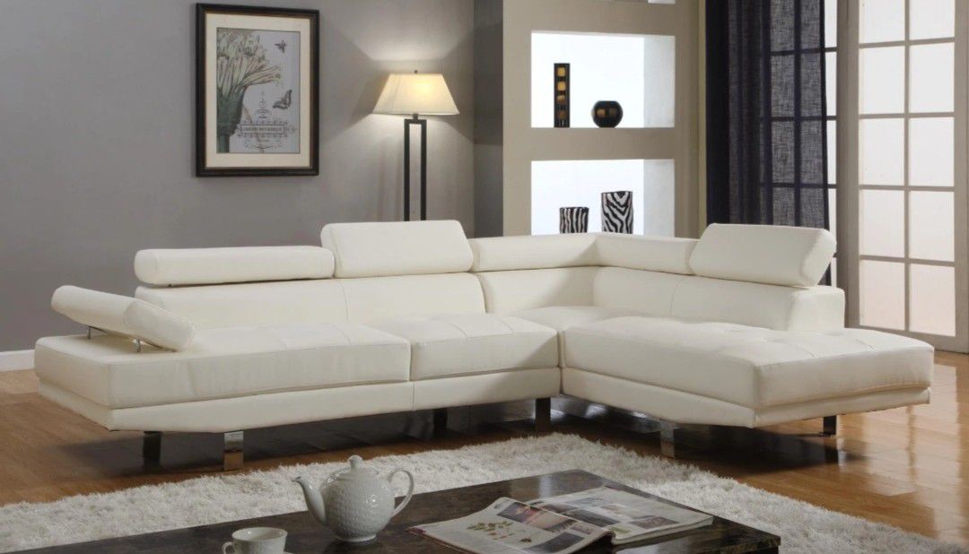 Antares White Modern Sectional

