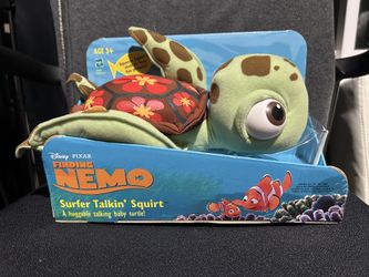 2002 Disney Pixar Finding Nemo Plush Doll Figure Surfer Talking Talkin' Squirt