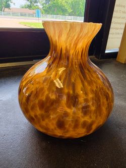 Vintage Murano Art Glass Vase (Maestri Vetrai)