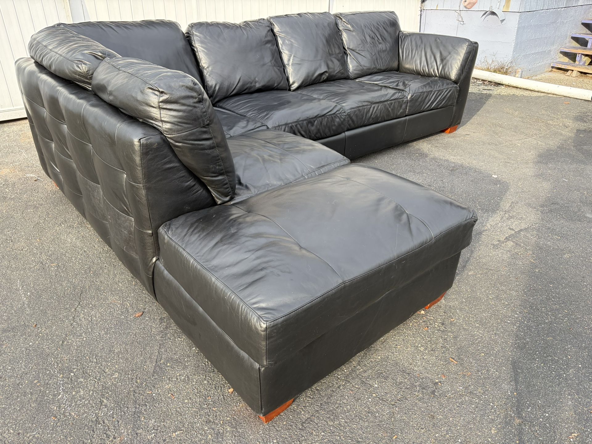 Black Leather Sectional Couch 