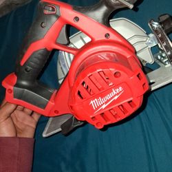 Milwaukee M18 18-volt 6-1/2 inch