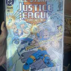 150 Comic Books In Sleeves 