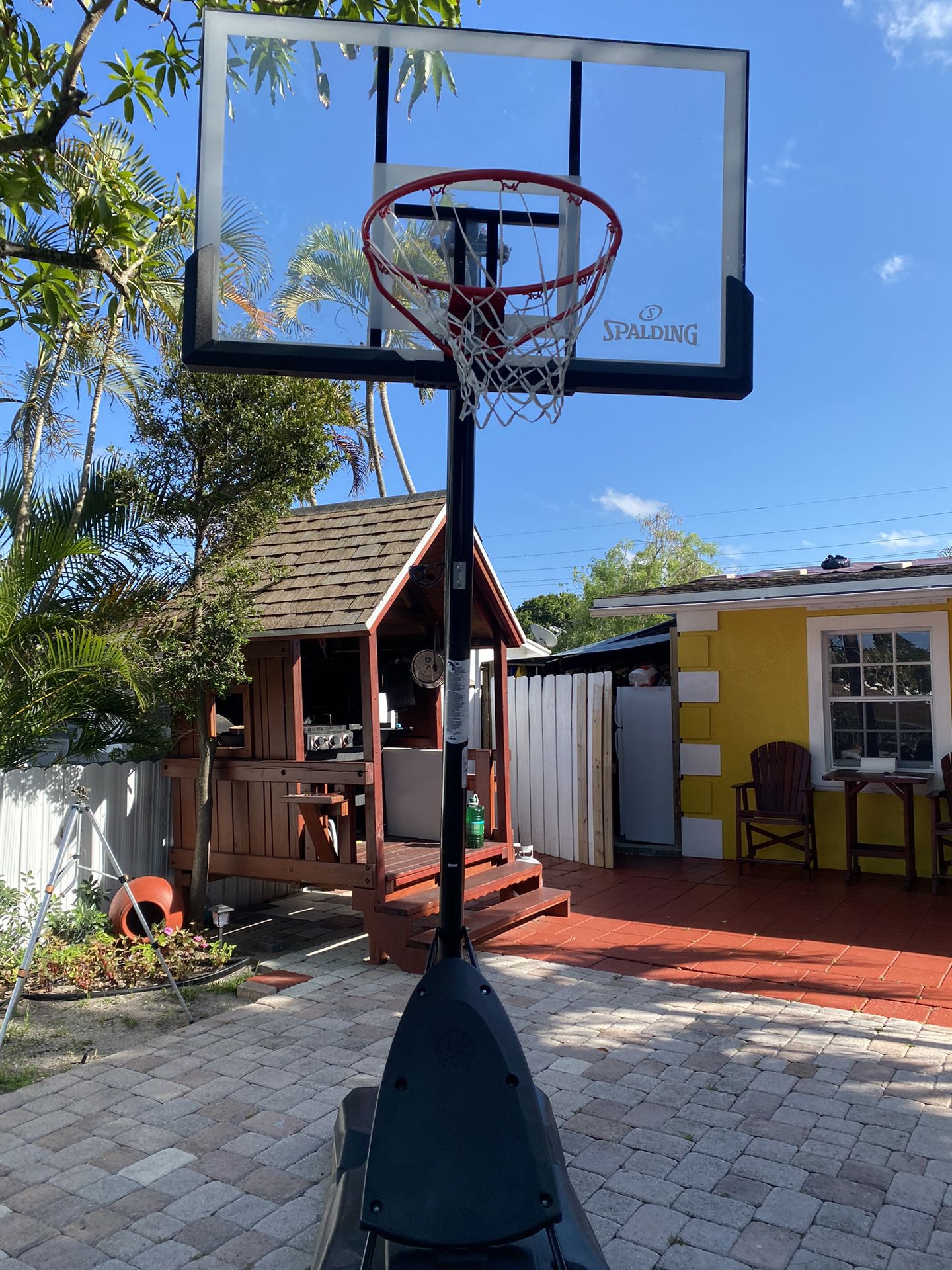 spalding basketball hoop 
