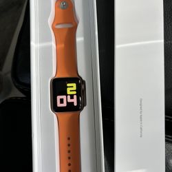 Apple 3 Series Watch (GPS/Cell Capable )