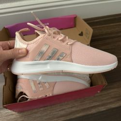 Sketchers Size 3 (NEW)