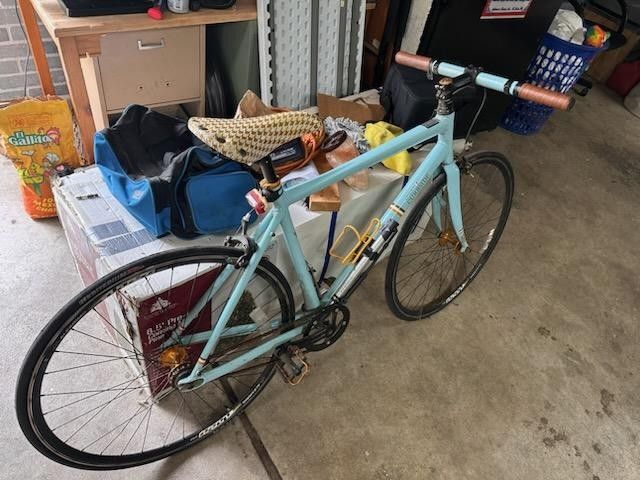 Felt Curbside Bike Baby Blue. Single Speed 58cm frame. $300