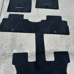 Hyundai palisade floor mats Oem new