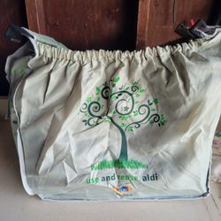 Aldi Grocery Tote With Insulated Section And Zip Pocket.