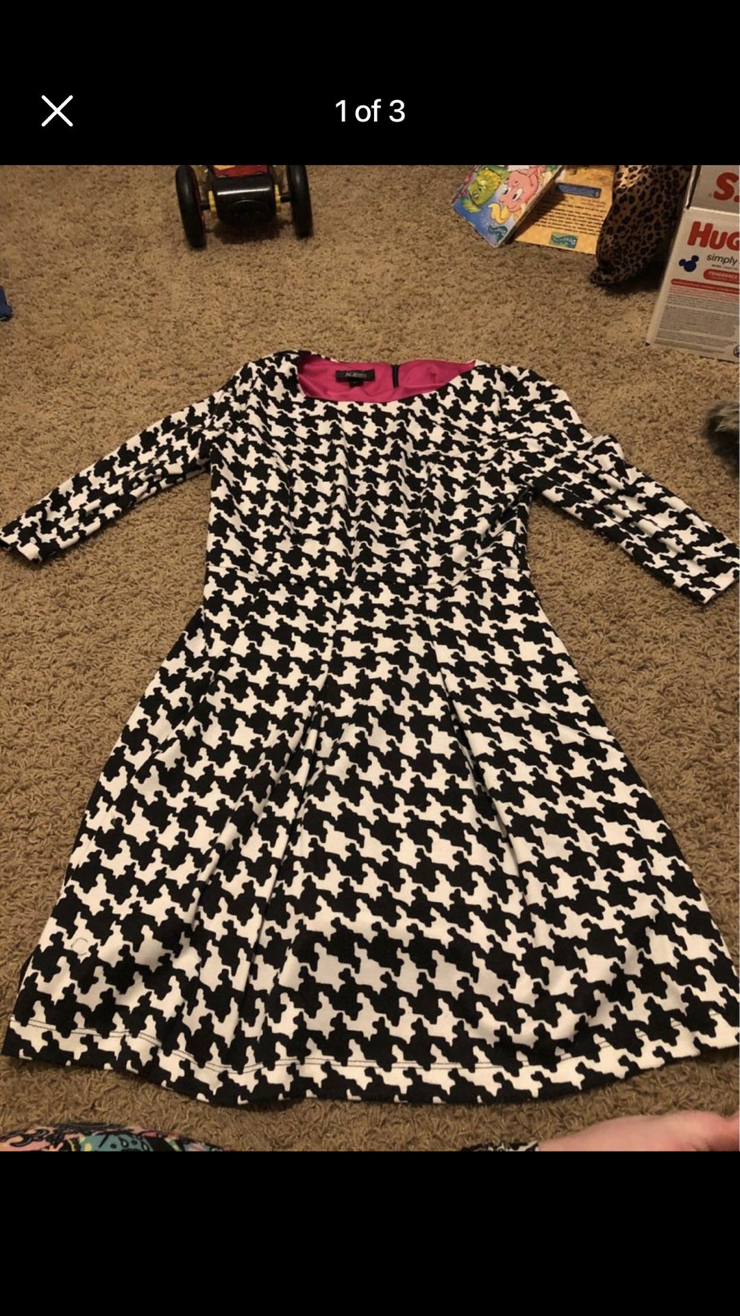 Women’s Black And White Dress