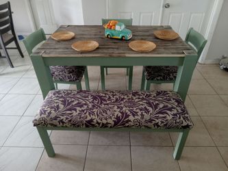 Beautiful wood Country style dining table set with chairs and Bench moving sale