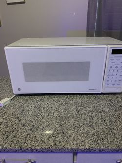GE Microwave Oven