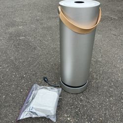 Molekule Air Purifier + New Pre-Filter