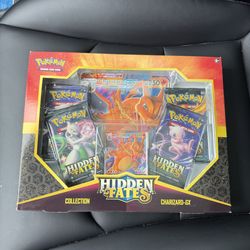 Pokemon Hidden Fates Charizard GX Collection Box