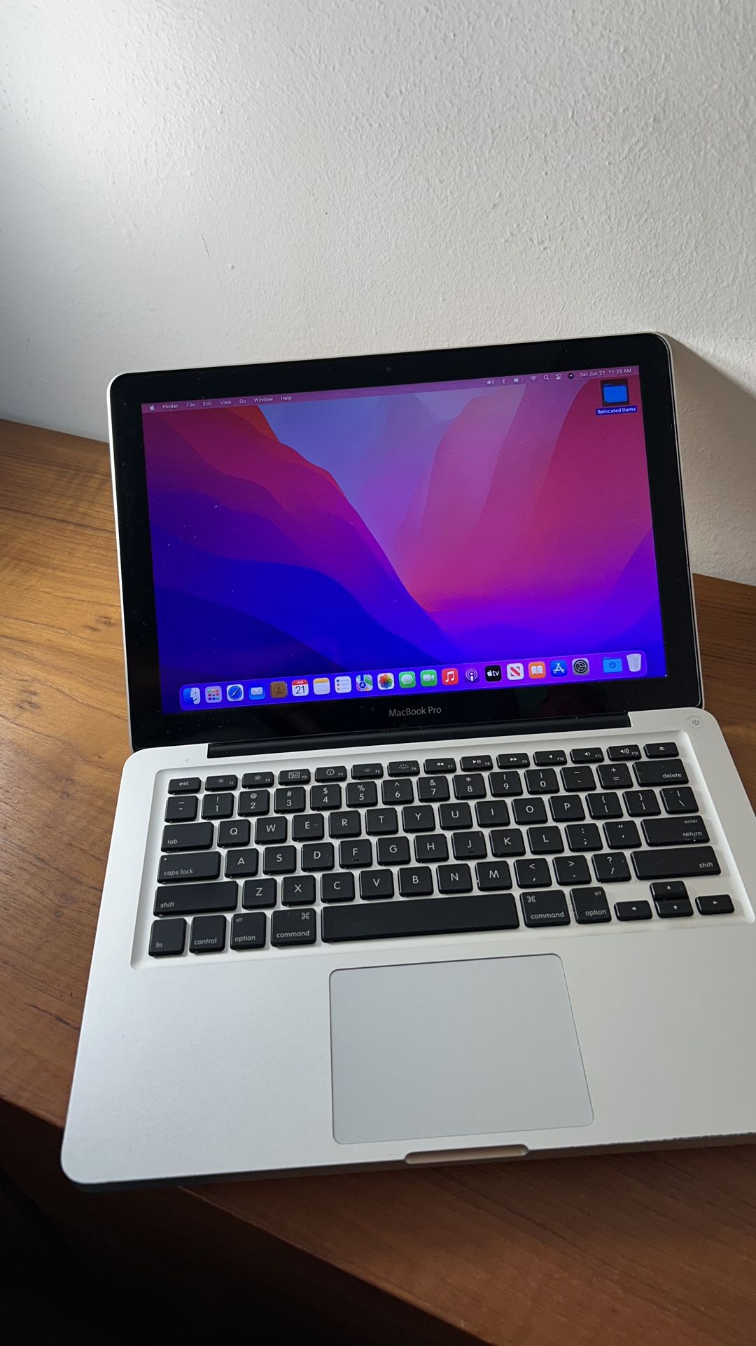 Apple MacBook Pro 13” I5/8GB/256GB SSD $150