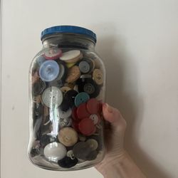 100+  Vintage Buttons Large Lot 