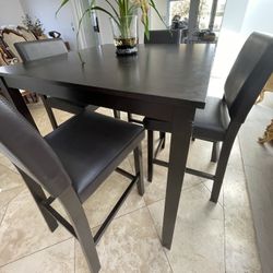 Breakfast Table (high top)