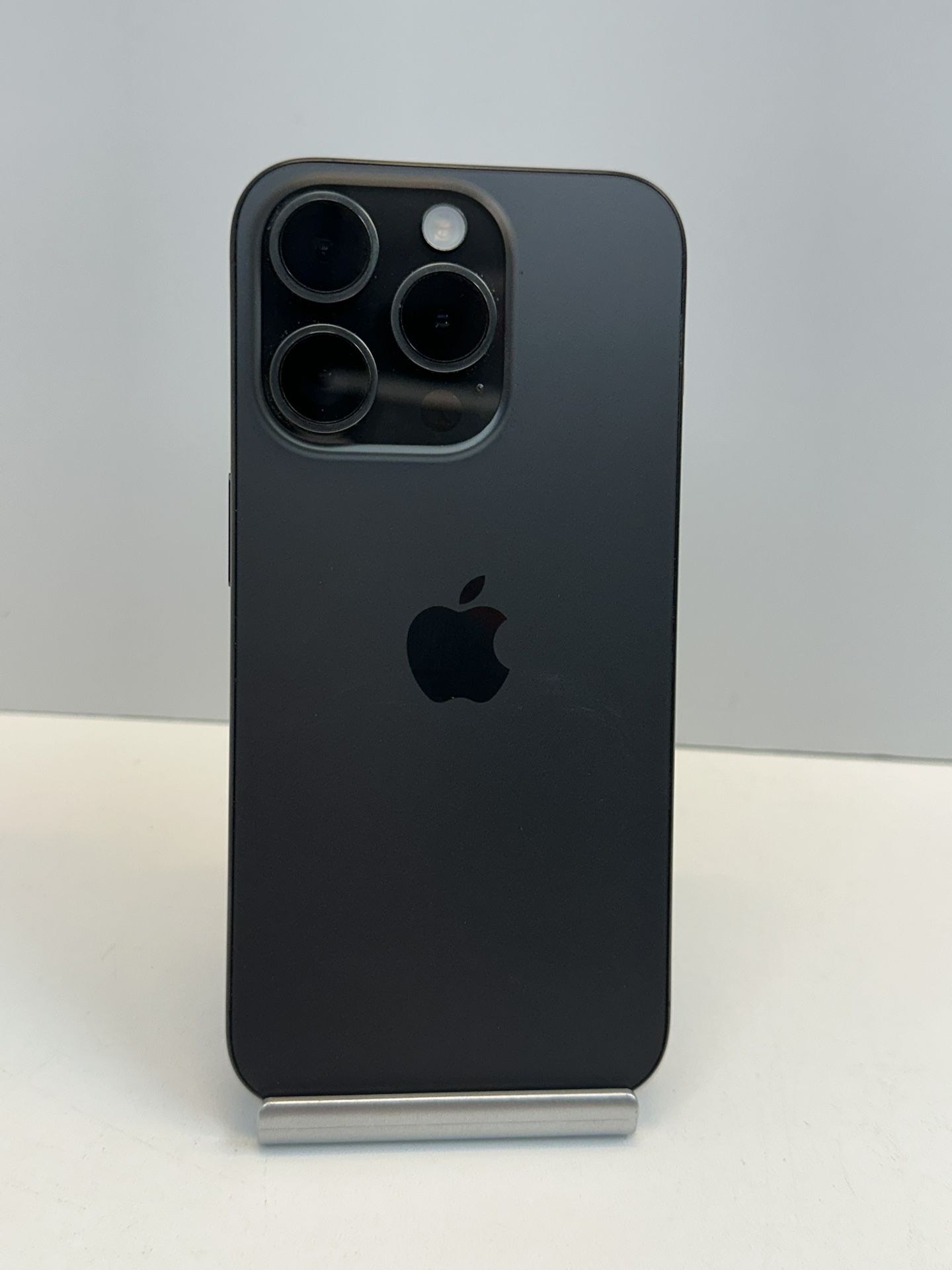 Apple iPhone 15 PRO 128gb. ( Unlocked Cellphone )