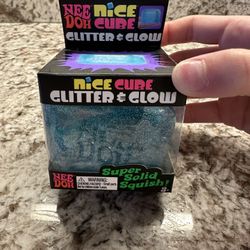 NeeDoh Nice Cube GlitterAnd Glow Blue