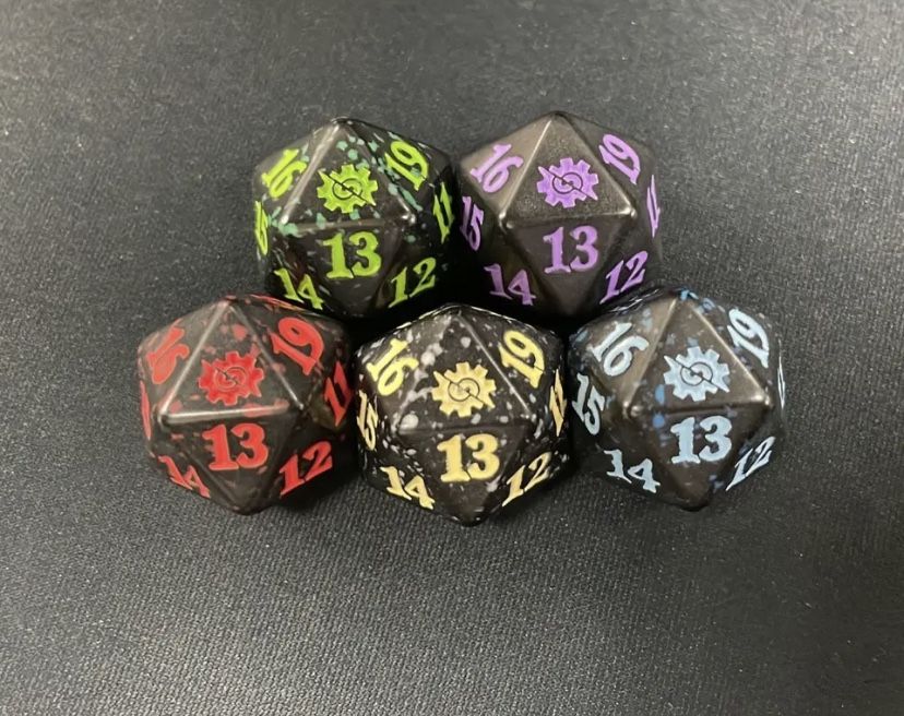 Magic the Gathering Set of 5 The Brothers' War MTG Spindown D20 Dice