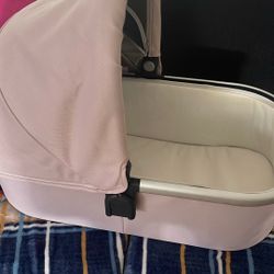 V2 Bassinet