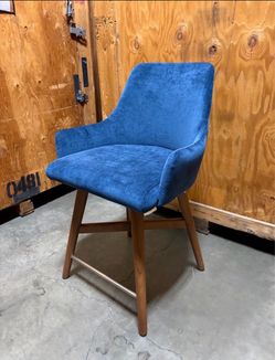 Blue Velvet Swivel Bar Stools (3ct)