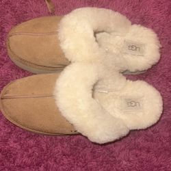 ugg platform slippers 
