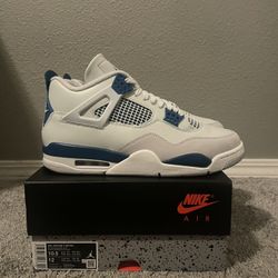 Size 10.5 Jordan 4 Retro Military Blue (2024)