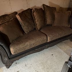 Couch “FREE”