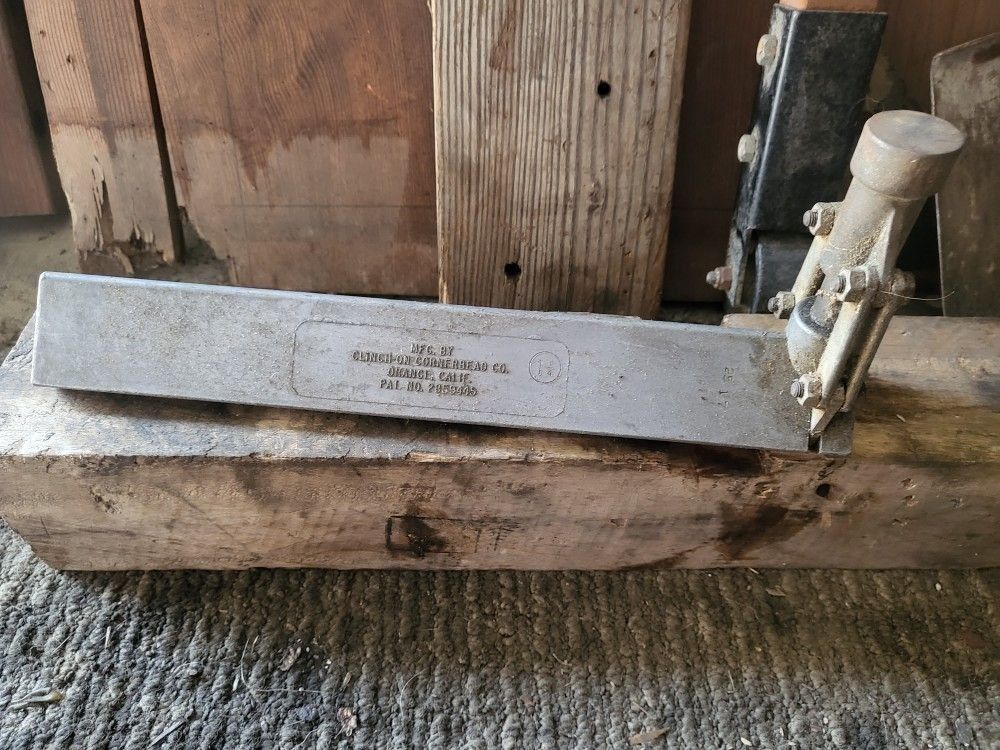Clinch On Cornerbread Tool Shop Garage Tools