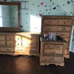 2Dressers And Nightstand