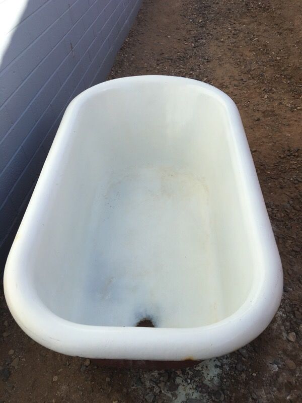 Antique Clawfoot Tub