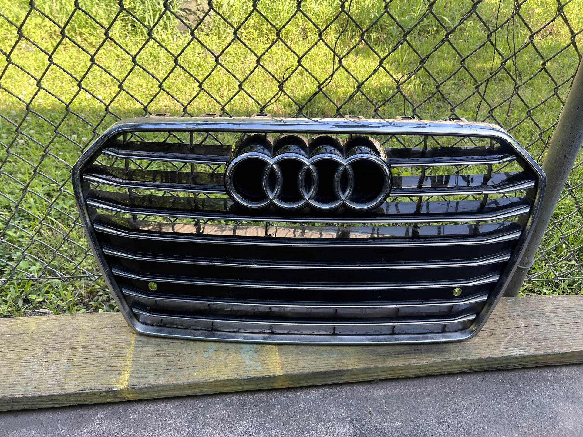 2012-2015 Audi A6 S6 Front Grille Used Oem