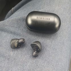 SAMSUNG EAR BUGS 