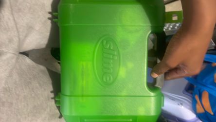 Tire pump