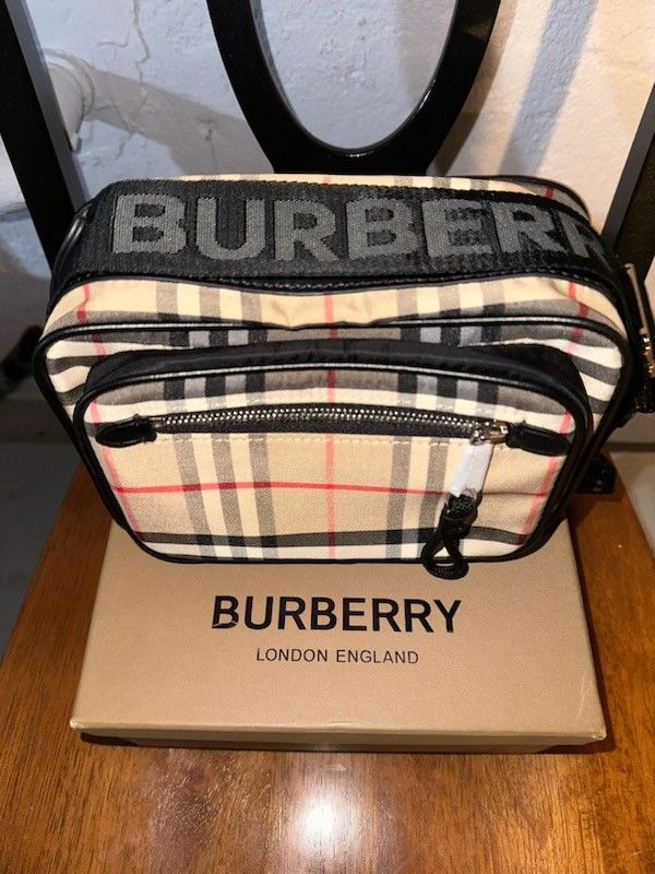 Burberry Camera Bag Crossbody 2023 USED