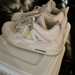 Jordan 4s