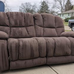 ⭐ Recliner With Free Delivery In Columbus