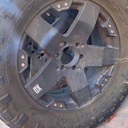 Off Road Rims Came Off A Two Door Tahoe