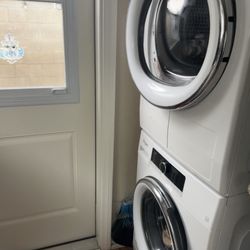 Whirlpool Stackable Washer And Ventless Dryer