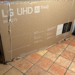 LG 86UQ75
