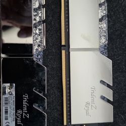 G.Skill Trident Z Royal DDR4