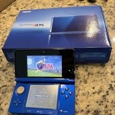 NEW NINTENDO 3DS + 200 GAMES + CHARGER