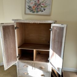 Pier 1 Imports Vintage Jamaica (4) Piece Bedroom Set 