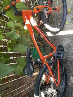 Specialized HotRock 24” Mountain Bike