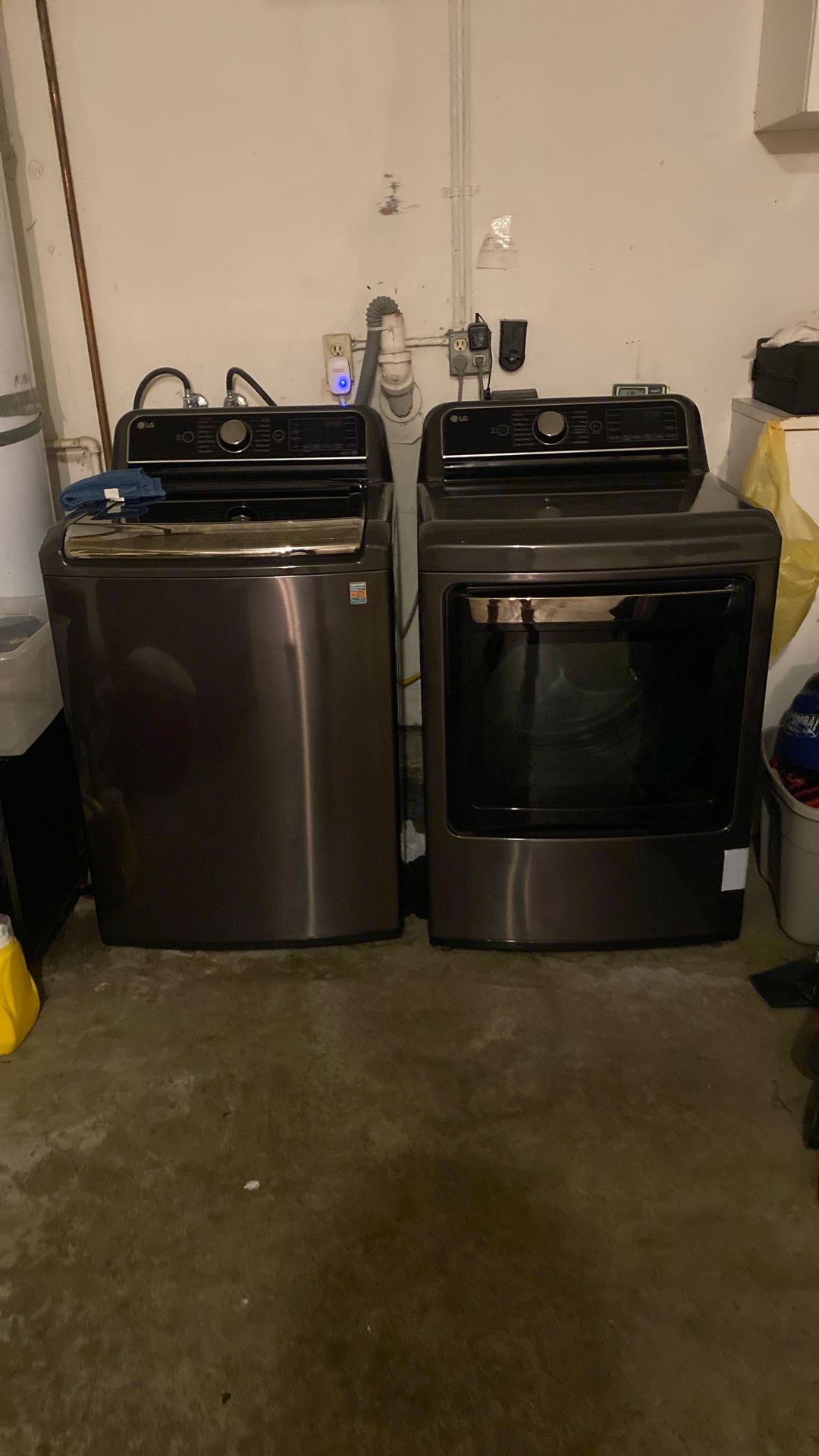 LG Washer and Dryer - Availabe October 29th