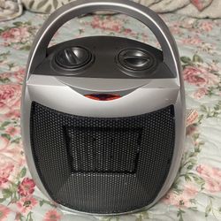 Calentón mediano trabaja muy bien, tengo varios, por eso es el motivo que lo vendo. Pido 10 precio firme.